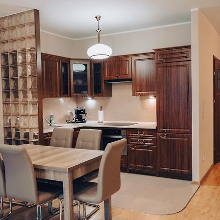 Apartament Stylowy - Zeta Park อุสทรอน ภายนอก รูปภาพ