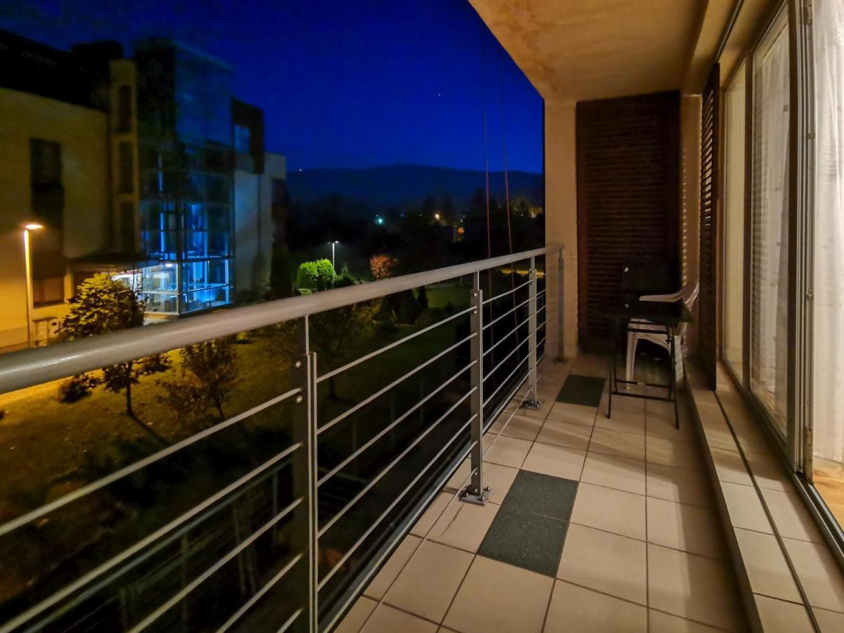 Apartament Stylowy - Zeta Park อุสทรอน ภายนอก รูปภาพ